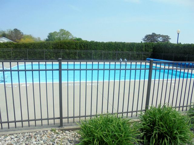 536 Swan Creek Court, Smiths Creek, MI 48074