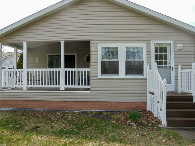 536 Swan Creek Court, Smiths Creek, MI 48074