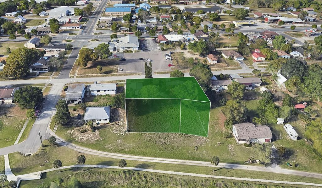Image 15 of property listing at 0 E LAKE MENZIE BOULEVARD, Dundee, FL 33838