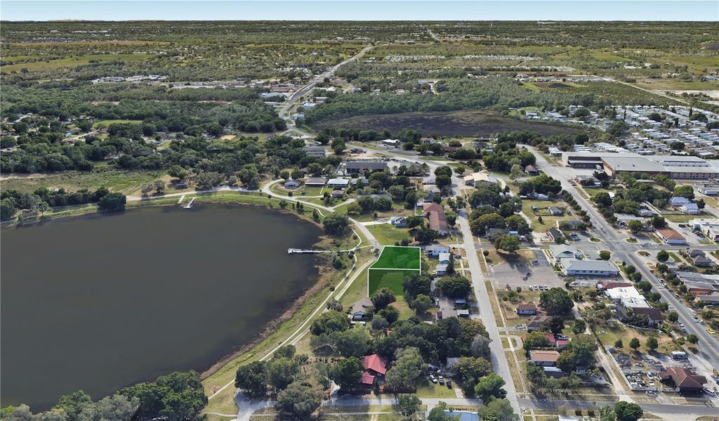 Image 9 of property listing at 0 E LAKE MENZIE BOULEVARD, Dundee, FL 33838