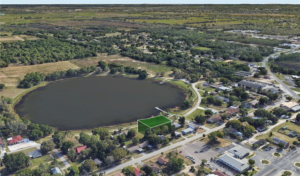 Image 10 of property listing at 0 E LAKE MENZIE BOULEVARD, Dundee, FL 33838