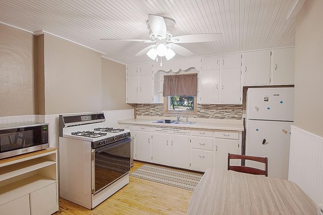 106 28th Avenue N, Saint Cloud, MN 56303