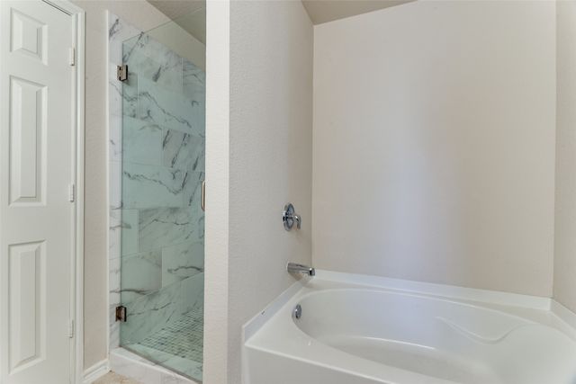 1145 Maplewood Lane, Crowley, TX 76036
