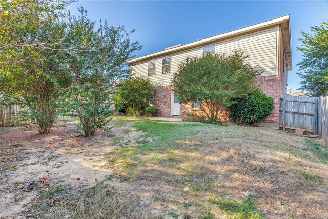 1145 Maplewood Lane, Crowley, TX 76036