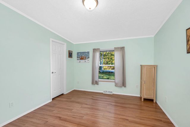 18 Winter Street, Salem, NH 03079