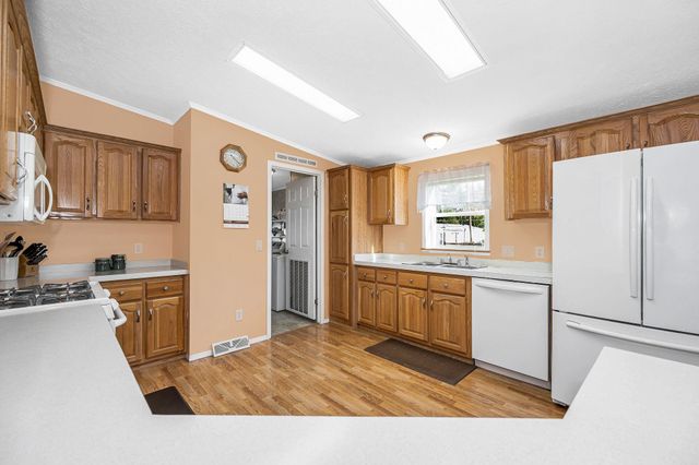 18 Winter Street, Salem, NH 03079