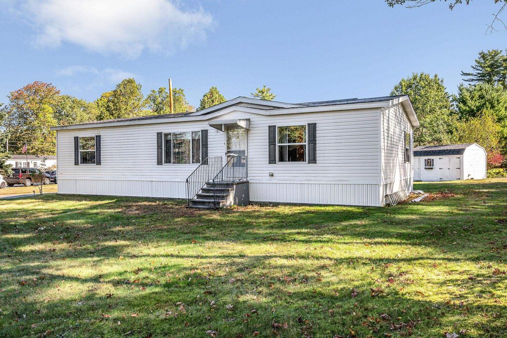 18 Winter Street, Salem, NH 03079