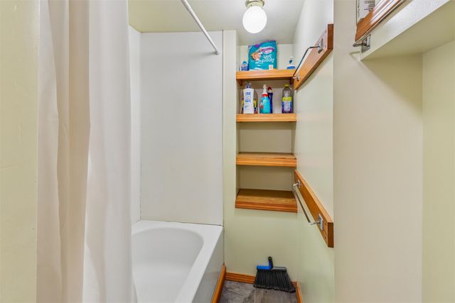 2528 SE 6th Street, Des Moines, IA 50315