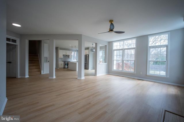 2373 WHITESTONE HILL CT, Falls Church, VA 22043