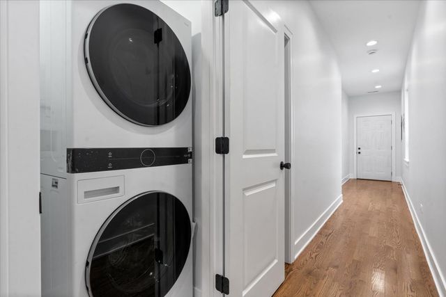 2821 W Walnut Street, Chicago, IL 60612