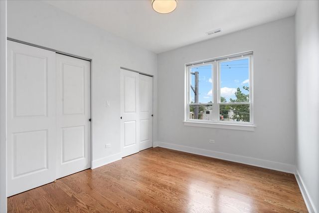 2821 W Walnut Street, Chicago, IL 60612