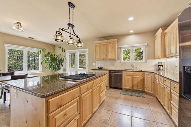 449 Plutes Way, Colfax, CA 95713