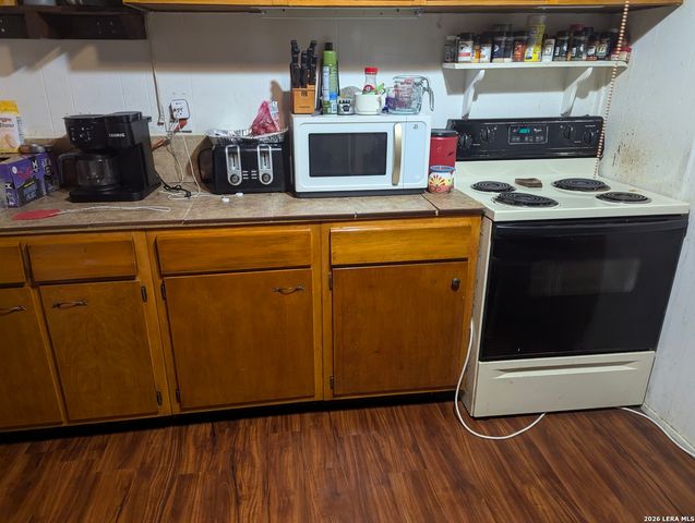 1620 SKYLINE HLS, Canyon Lake, TX 78133