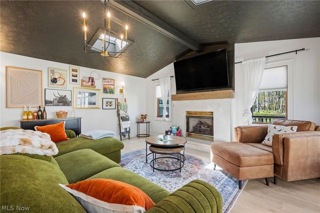 1791 E Sprague Road, Seven Hills, OH 44131