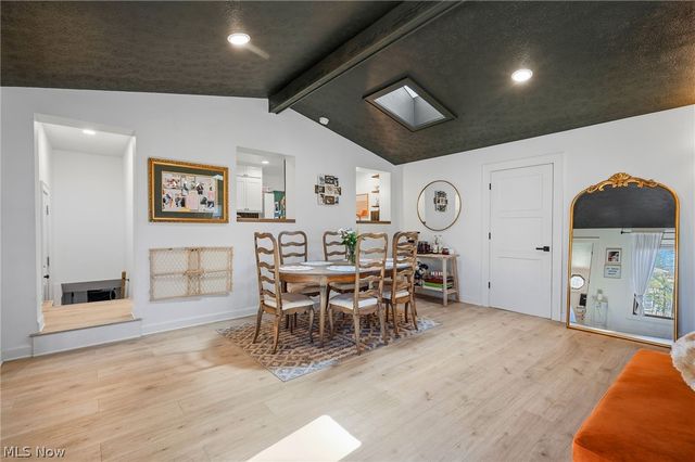 1791 E Sprague Road, Seven Hills, OH 44131