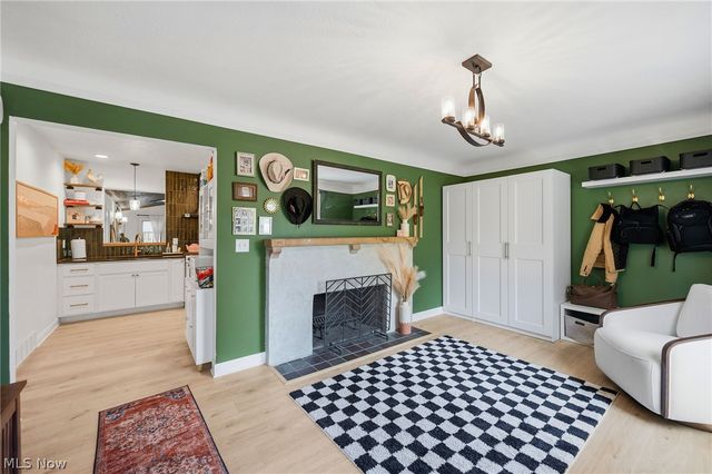 1791 E Sprague Road, Seven Hills, OH 44131