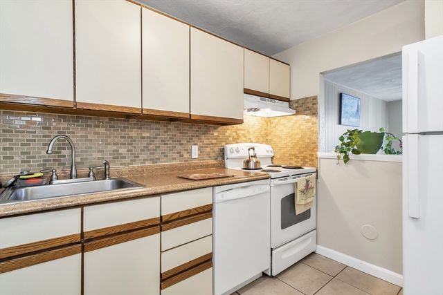 505 Washington Avenue 23, Chelsea, MA 02150