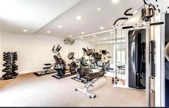 5055 Coldwater Canyon 205, Sherman Oaks, CA 91423