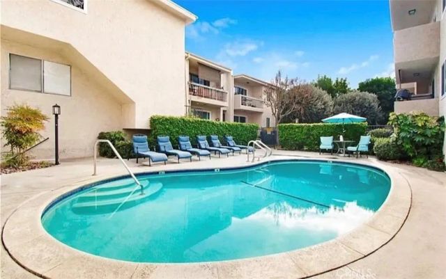 5055 Coldwater Canyon 205, Sherman Oaks, CA 91423