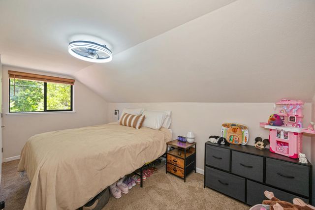 3959 Roosevelt Ave, Camino, CA 95709
