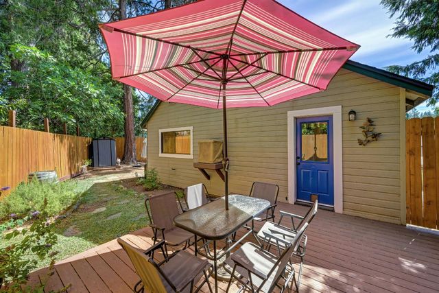 3959 Roosevelt Ave, Camino, CA 95709