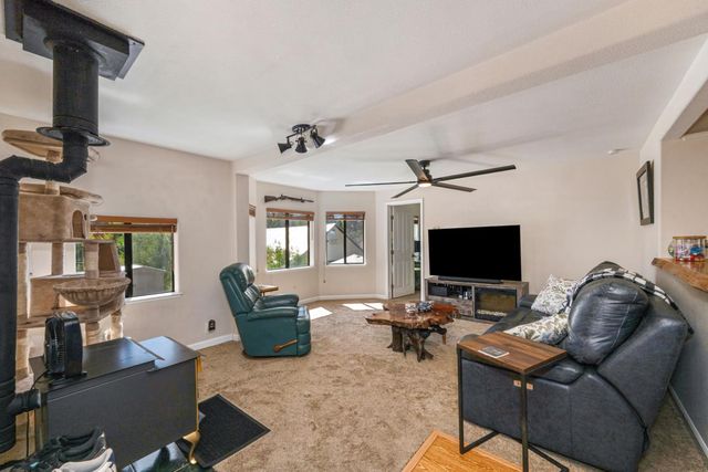 3959 Roosevelt Ave, Camino, CA 95709