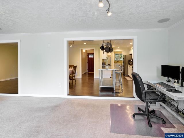 28502 S Highway 213, Molalla, OR 97038