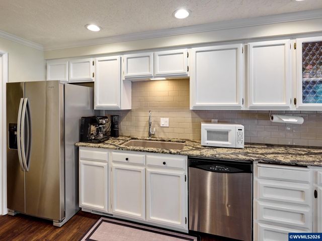 28502 S Highway 213, Molalla, OR 97038