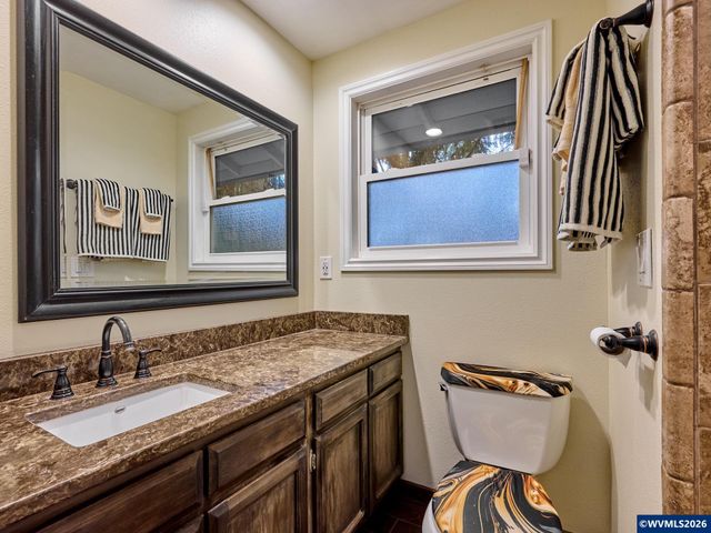 28502 S Highway 213, Molalla, OR 97038