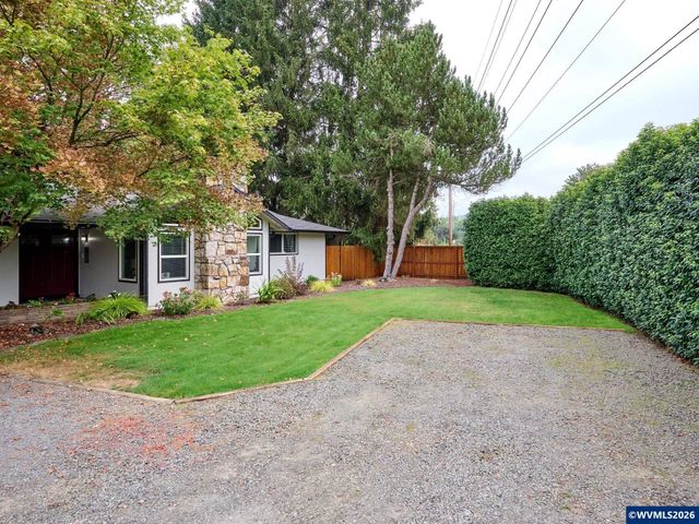 28502 S Highway 213, Molalla, OR 97038