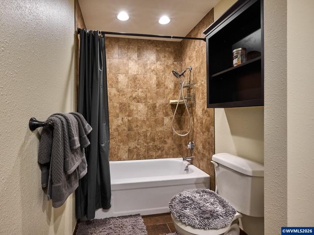 28502 S Highway 213, Molalla, OR 97038