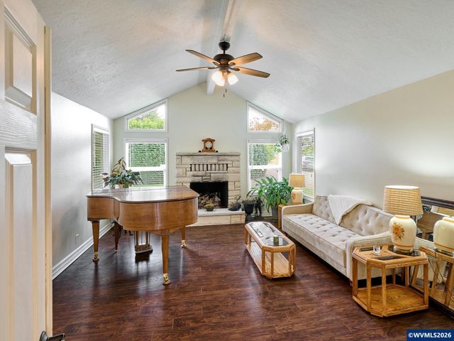 28502 S Highway 213, Molalla, OR 97038