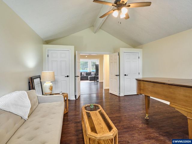 28502 S Highway 213, Molalla, OR 97038