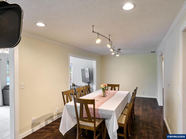 28502 S Highway 213, Molalla, OR 97038