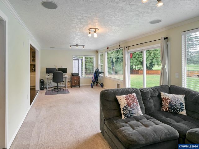 28502 S Highway 213, Molalla, OR 97038