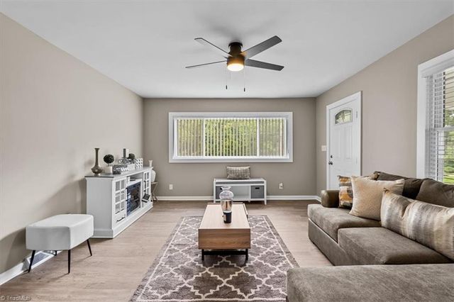 1519 McGuinn Drive, High Point, NC 27262
