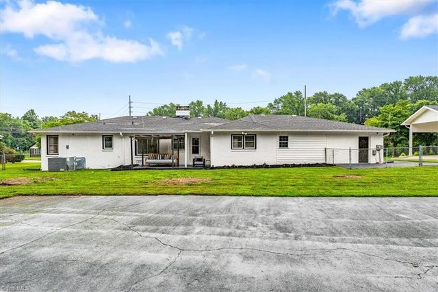 1519 McGuinn Drive, High Point, NC 27262