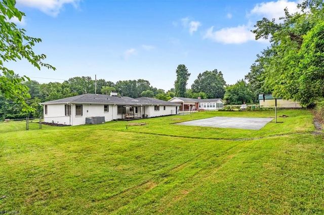 1519 McGuinn Drive, High Point, NC 27262