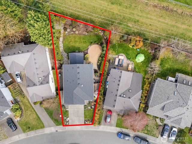 8902 NE 178th St, Bothell, WA 98011