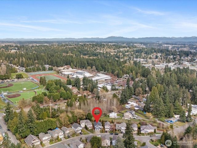 8902 NE 178th St, Bothell, WA 98011