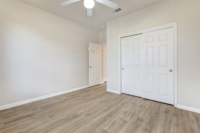 141 Blazing Star DR, Georgetown, TX 78633