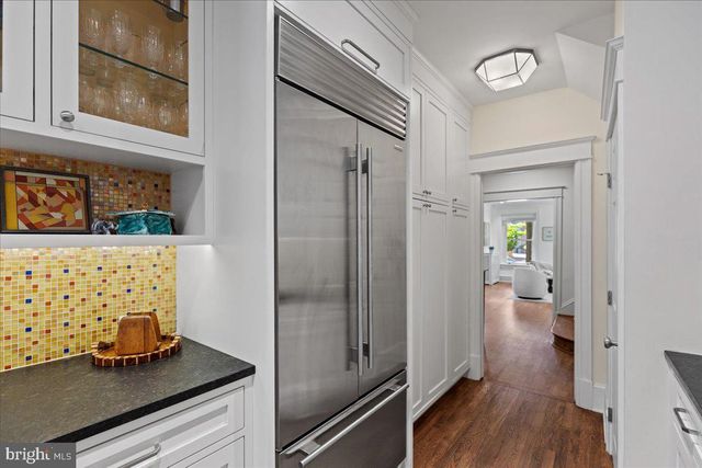 2347 ASHMEAD PL NW, Washington, DC 20009