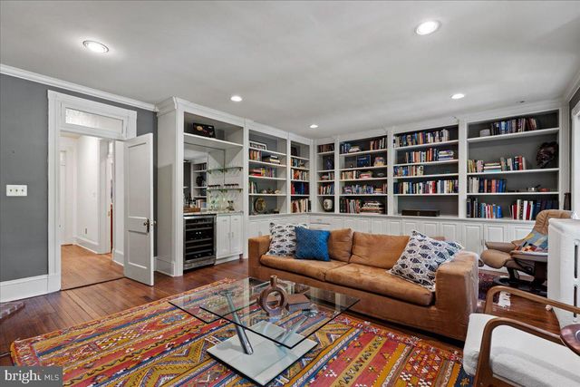 2347 ASHMEAD PL NW, Washington, DC 20009