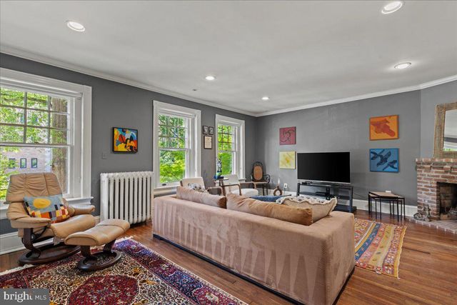 2347 ASHMEAD PL NW, Washington, DC 20009