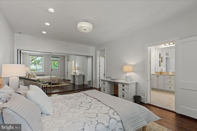 2347 ASHMEAD PL NW, Washington, DC 20009