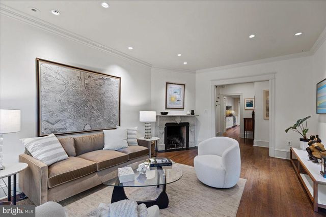 2347 ASHMEAD PL NW, Washington, DC 20009