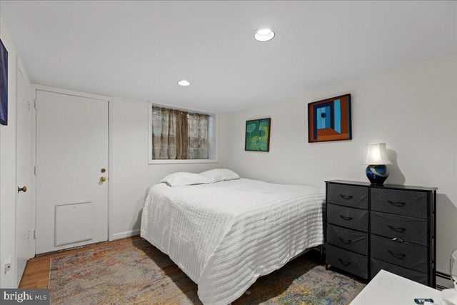 2347 ASHMEAD PL NW, Washington, DC 20009
