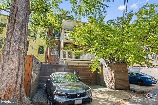 2347 ASHMEAD PL NW, Washington, DC 20009