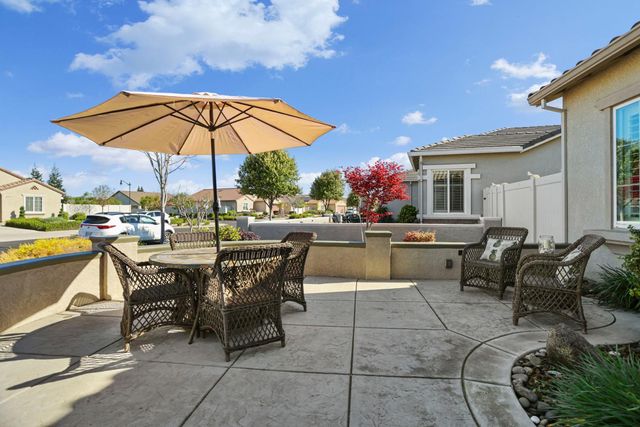 1544 Chestnut Hill Dr, Manteca, CA 95336