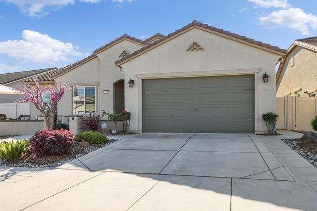 1544 Chestnut Hill Dr, Manteca, CA 95336
